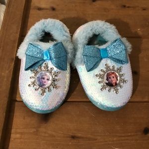 Frozen slippers